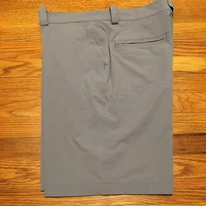 UNDER ARMOUR UA Bent Grass Shorts - 36 Waist